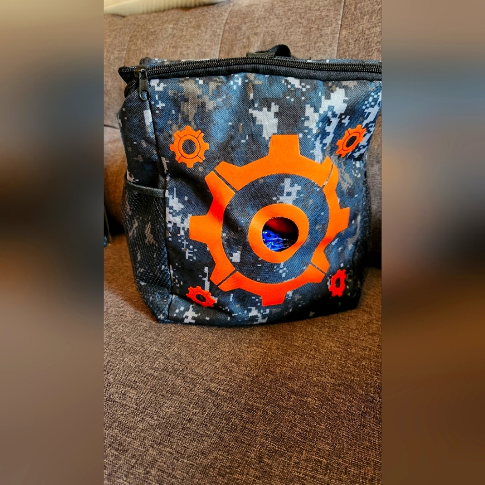 NERF target/carrying case with bullets